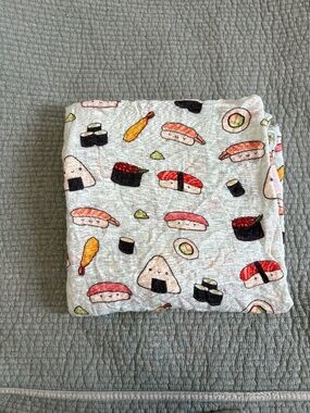 Sushi muslin swaddle
